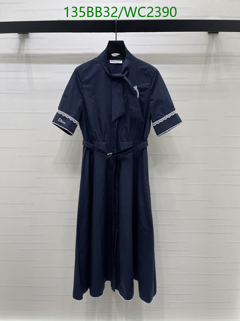 Dior-Clothing Code: WC2390 $: 135USD