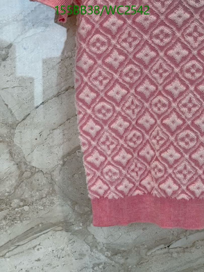 LV-Clothing Code: WC2542 $: 155USD