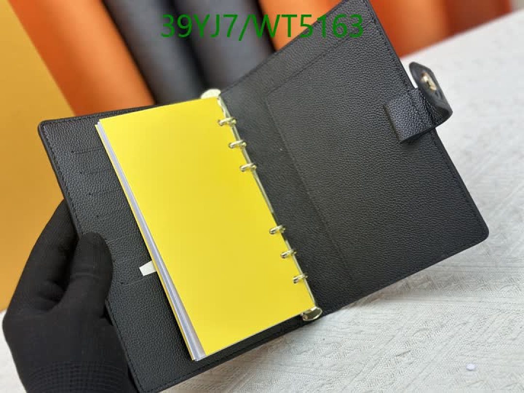 LV-Wallet-4A Quality Code: WT5163 $: 39USD