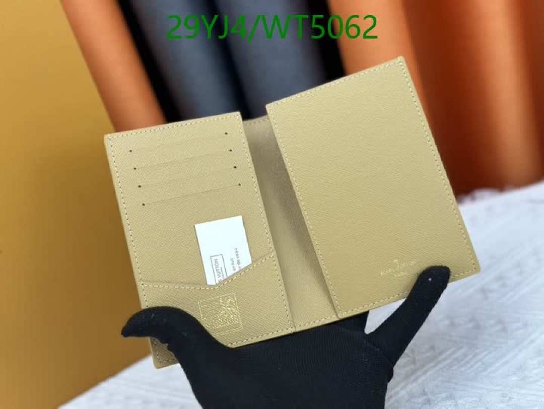 LV-Wallet-4A Quality Code: WT5062 $: 29USD