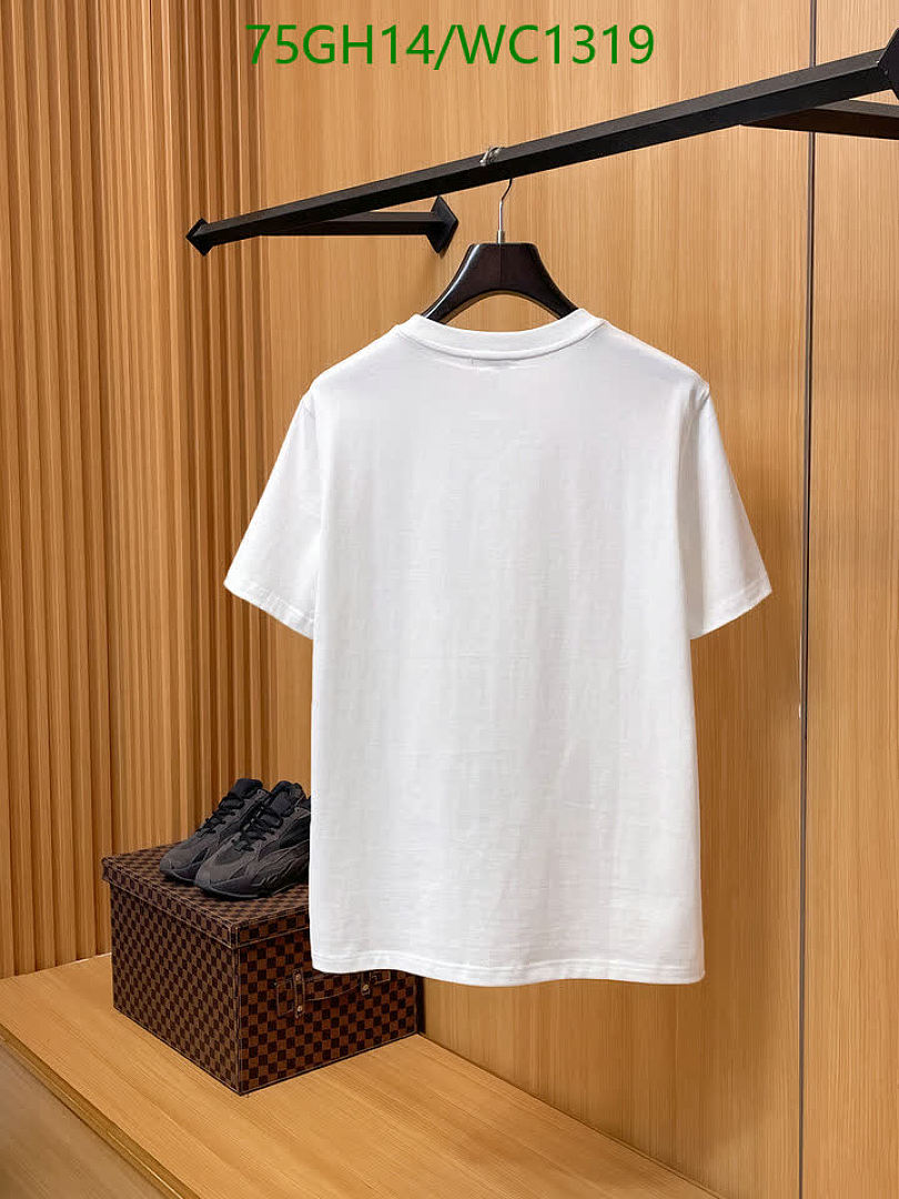 Moncler-Clothing Code: WC1319 $: 75USD