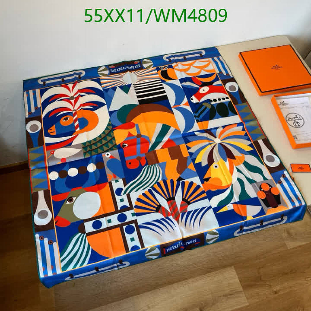 Hermes-Scarf Code: WM4809 $: 55USD
