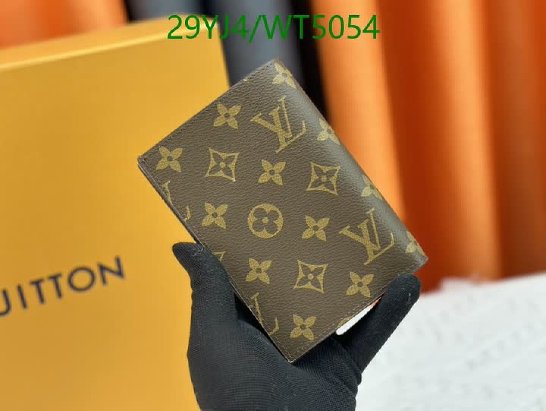 LV-Wallet-4A Quality Code: WT5054 $: 29USD