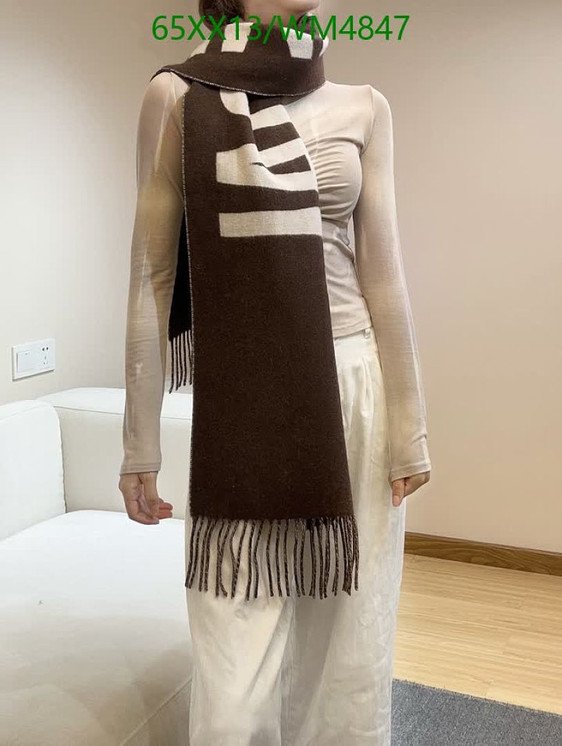Jacquemus-Scarf Code: WM4847 $: 65USD