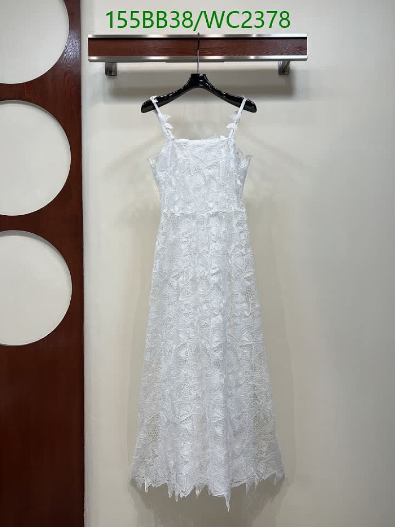 Dior-Clothing Code: WC2378 $: 155USD