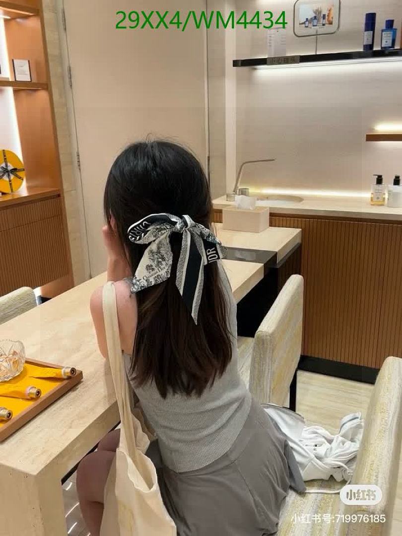 Dior-Scarf Code: WM4434 $: 29USD