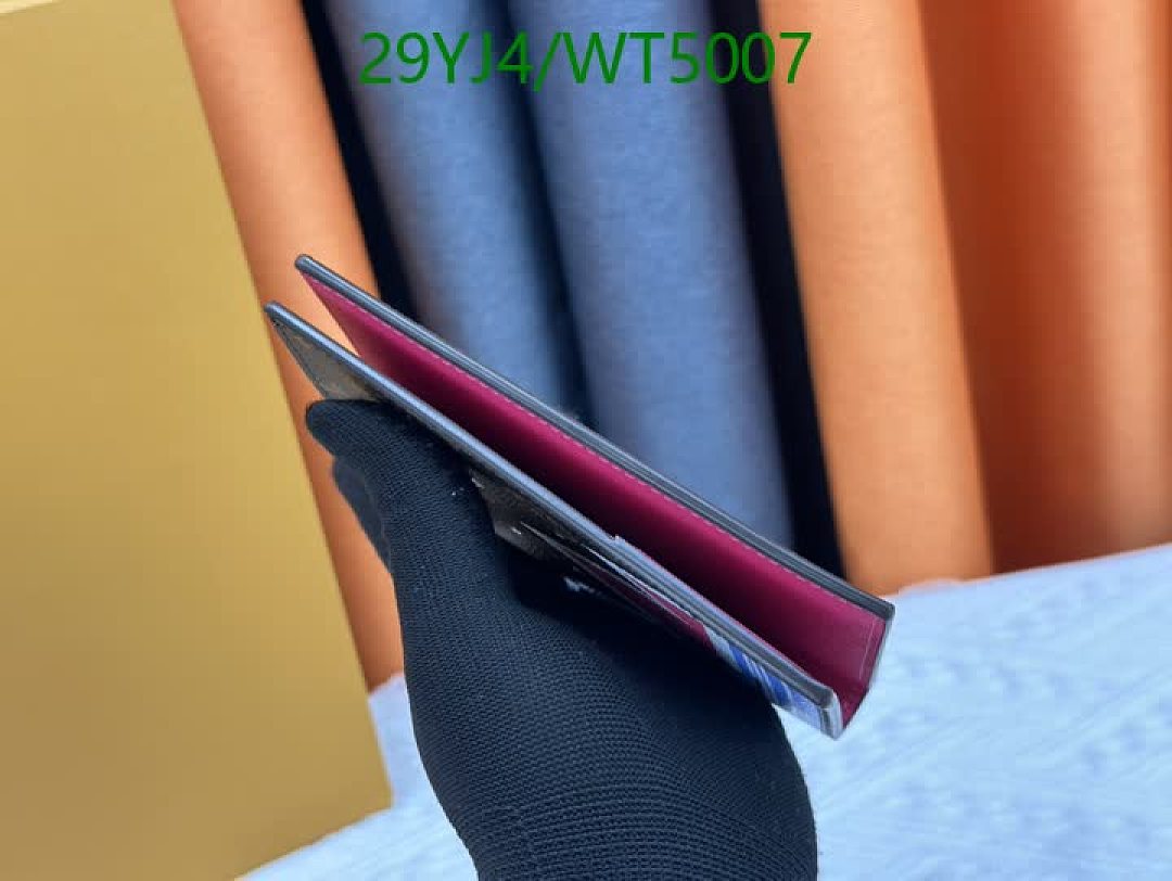 LV-Wallet-4A Quality Code: WT5007 $: 29USD