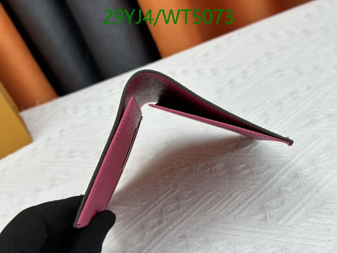 LV-Wallet-4A Quality Code: WT5073 $: 29USD