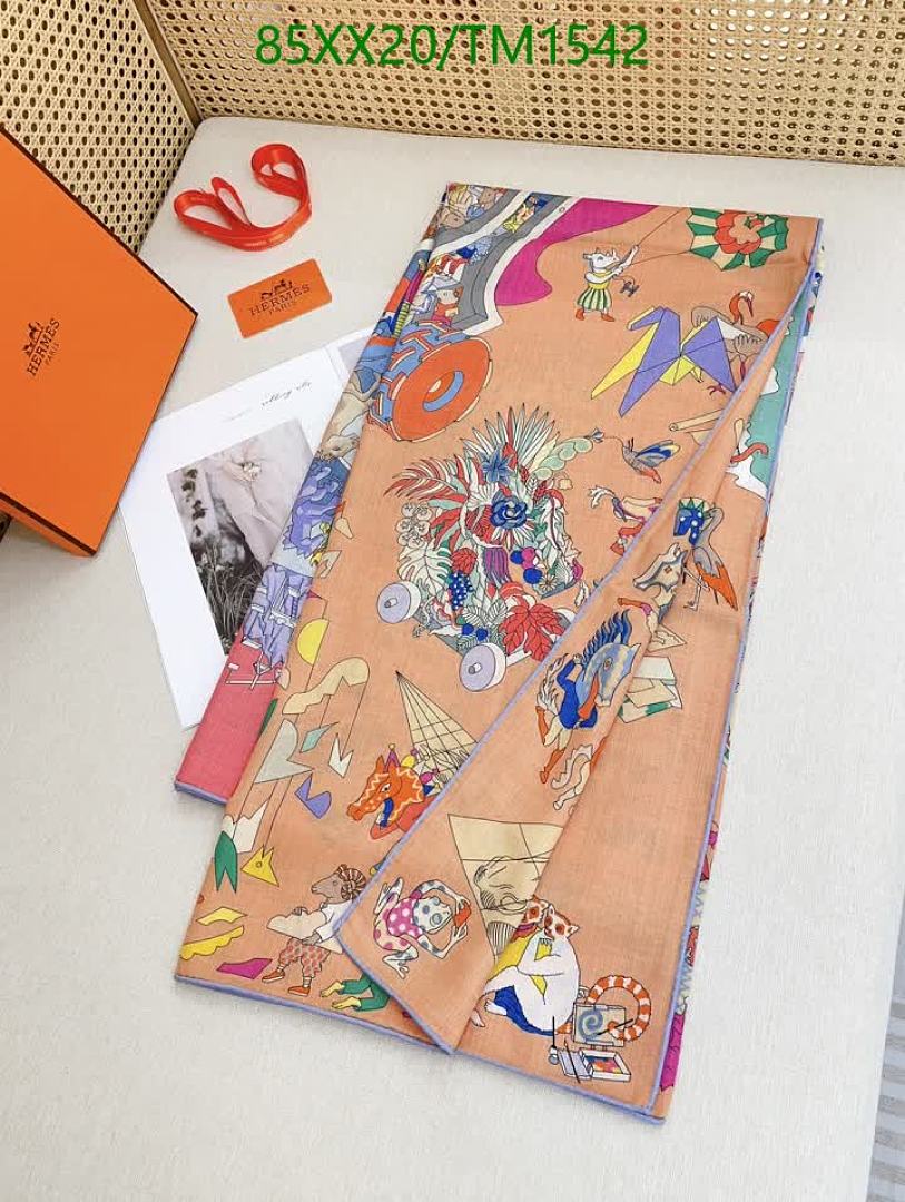 Hermes-Scarf Code: TM1542 $: 85USD