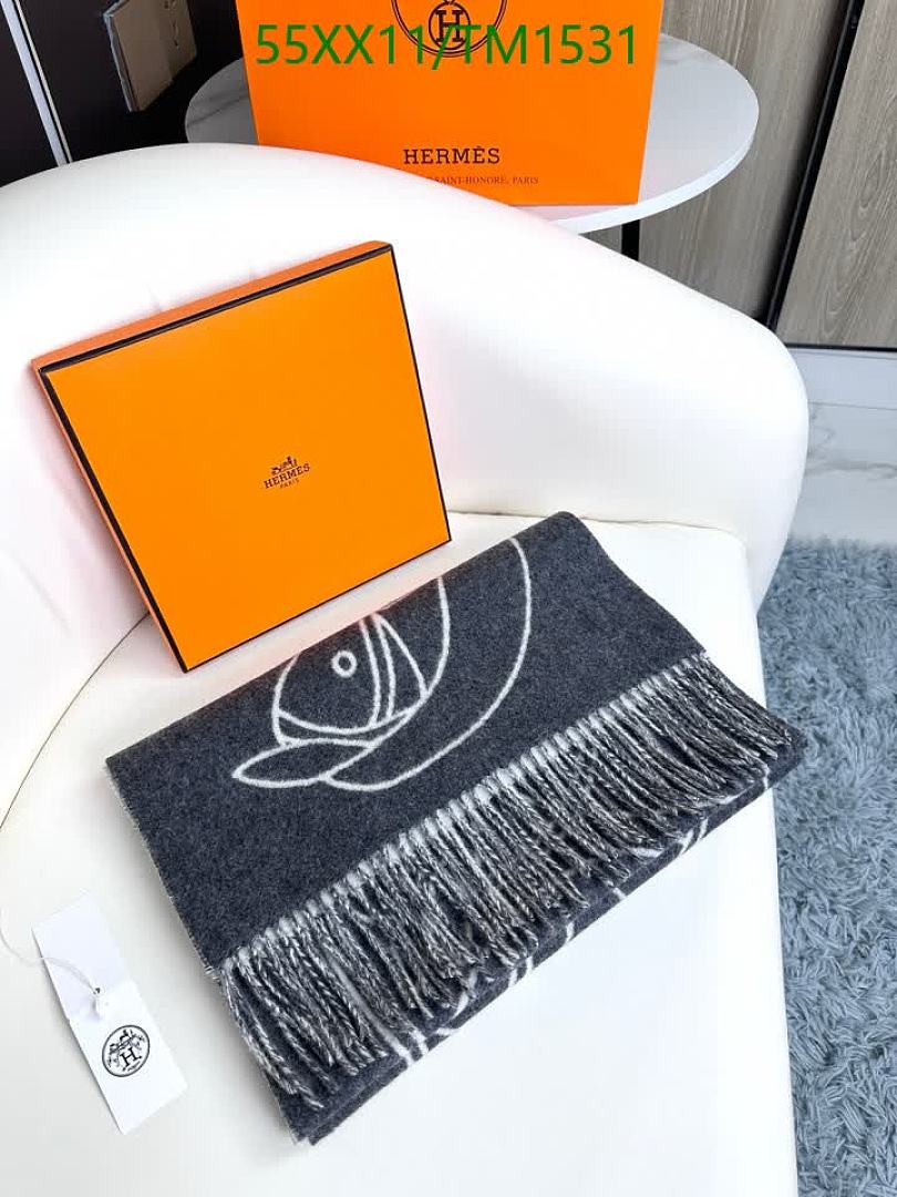 Hermes-Scarf Code: TM1531 $: 55USD