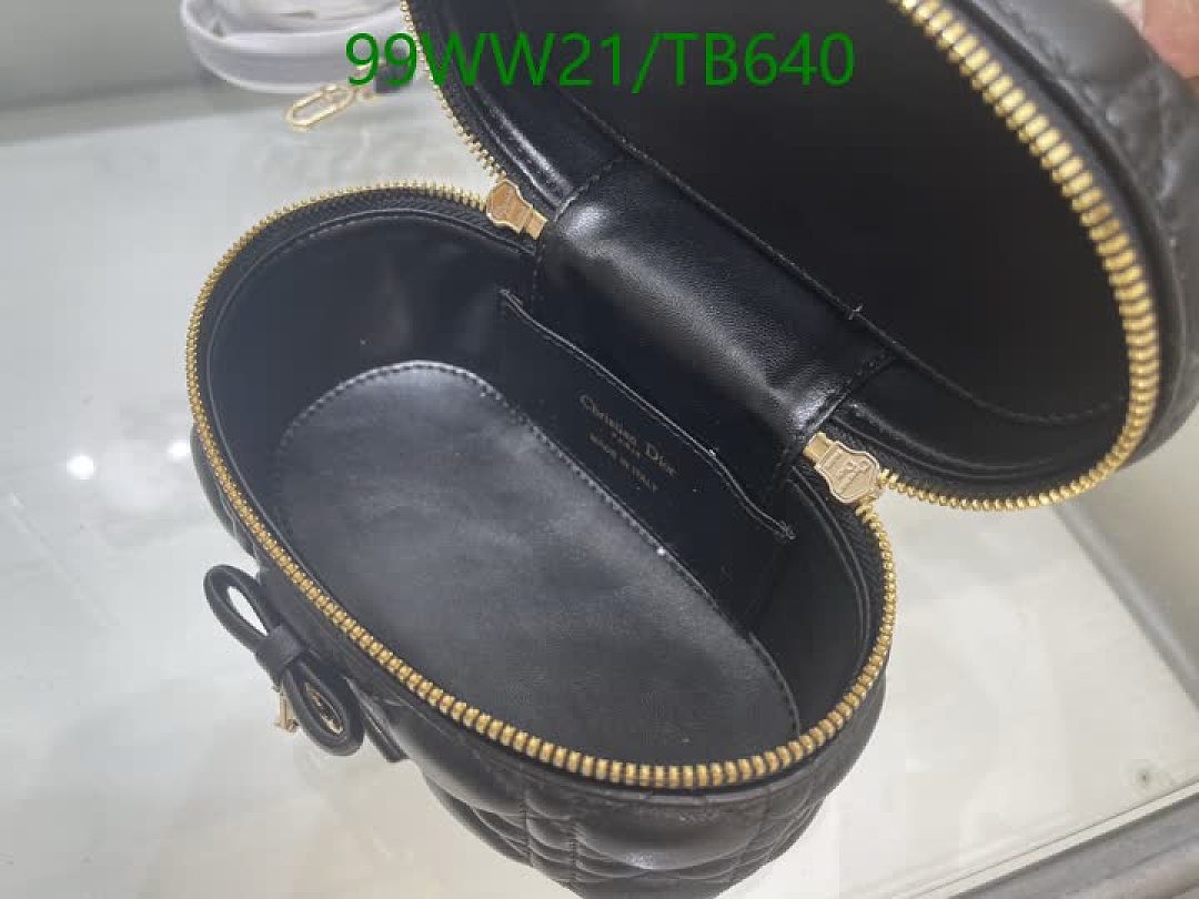 Dior-Bag-4A Quality Code: TB640 $: 99USD