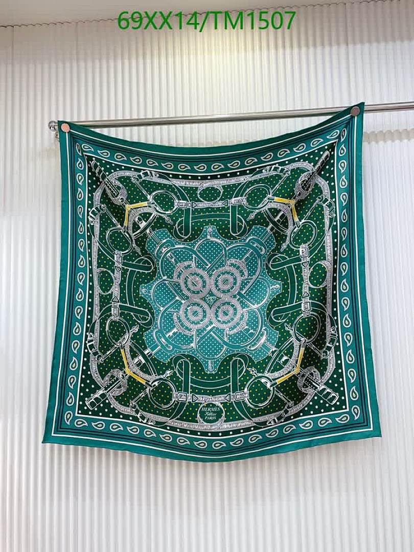 Hermes-Scarf Code: TM1507 $: 69USD