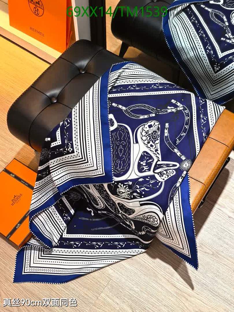 Hermes-Scarf Code: TM1539 $: 69USD