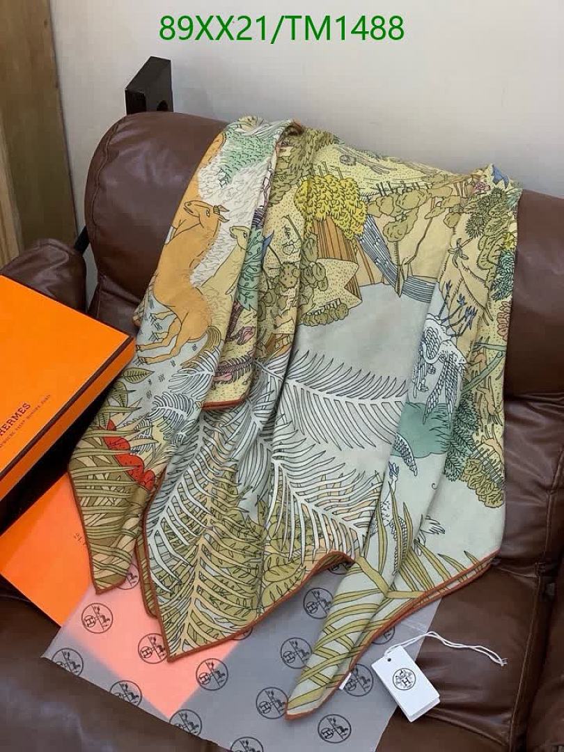Hermes-Scarf Code: TM1488 $: 89USD