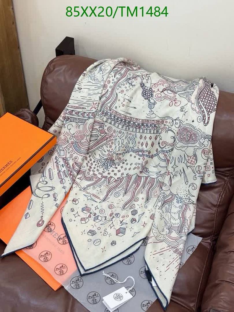 Hermes-Scarf Code: TM1484 $: 85USD