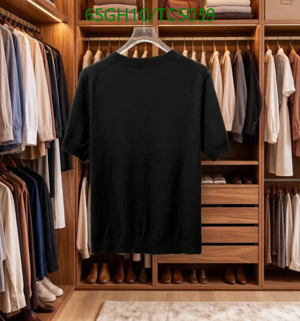 Burberry-Clothing Code: TC5039 $: 65USD