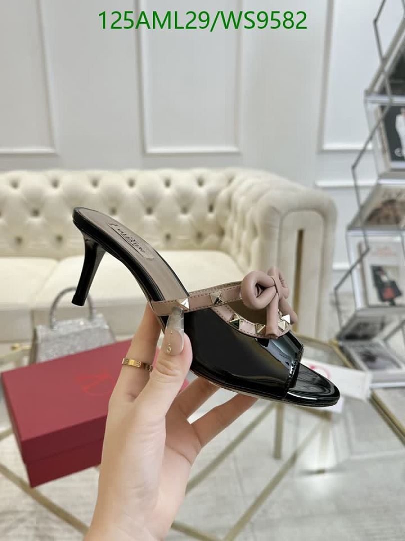 Valentino-Women Shoes Code: WS9582 $: 125USD