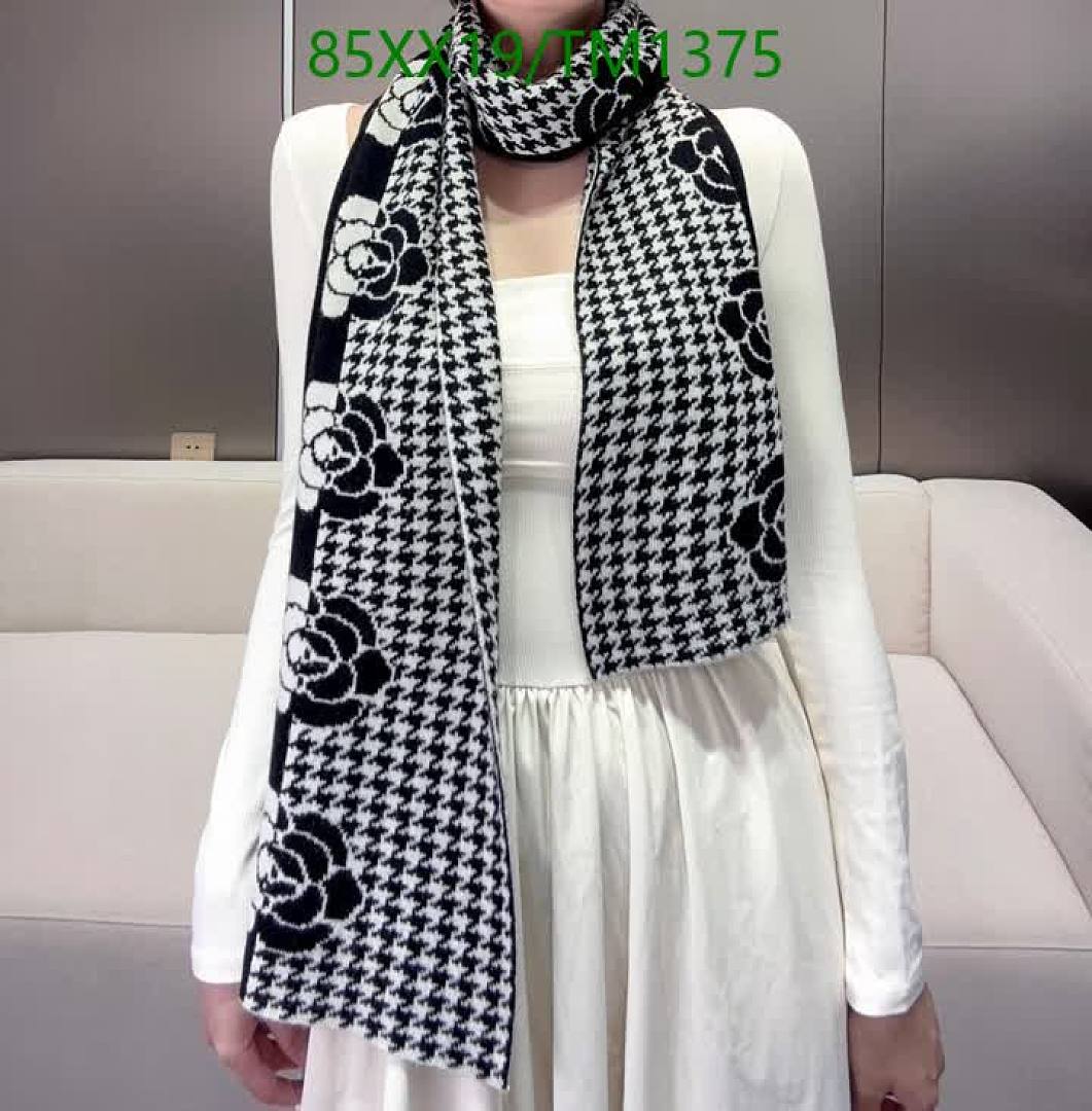 Chanel-Scarf Code: TM1375 $: 85USD