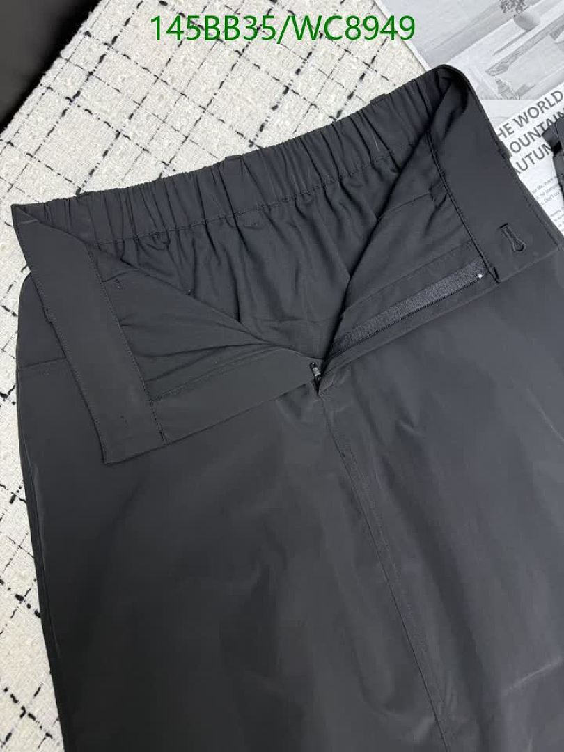 Prada-Clothing Code: WC8949 $: 145USD