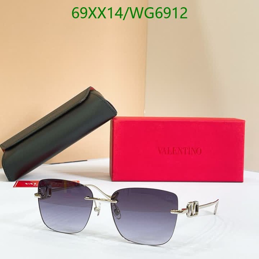 Valentino-Glasses Code: WG6912 $: 69USD