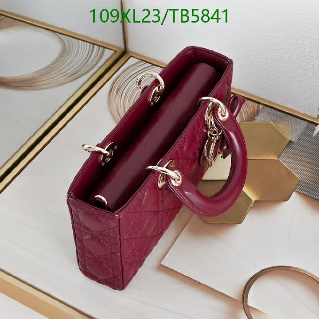 Dior-Bag-4A Quality Code: TB5841 $: 109USD