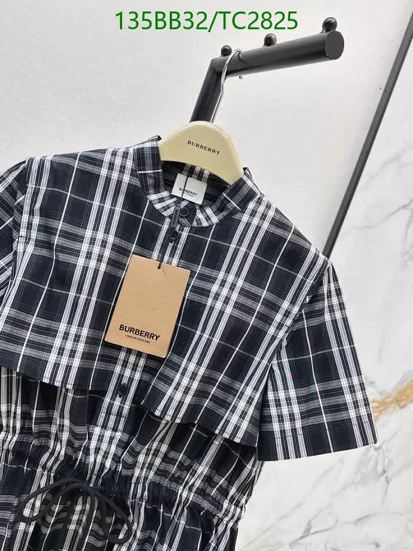 Burberry-Clothing Code: TC2825 $: 135USD