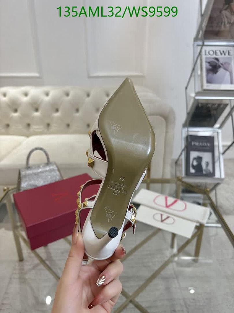 Valentino-Women Shoes Code: WS9599 $: 135USD