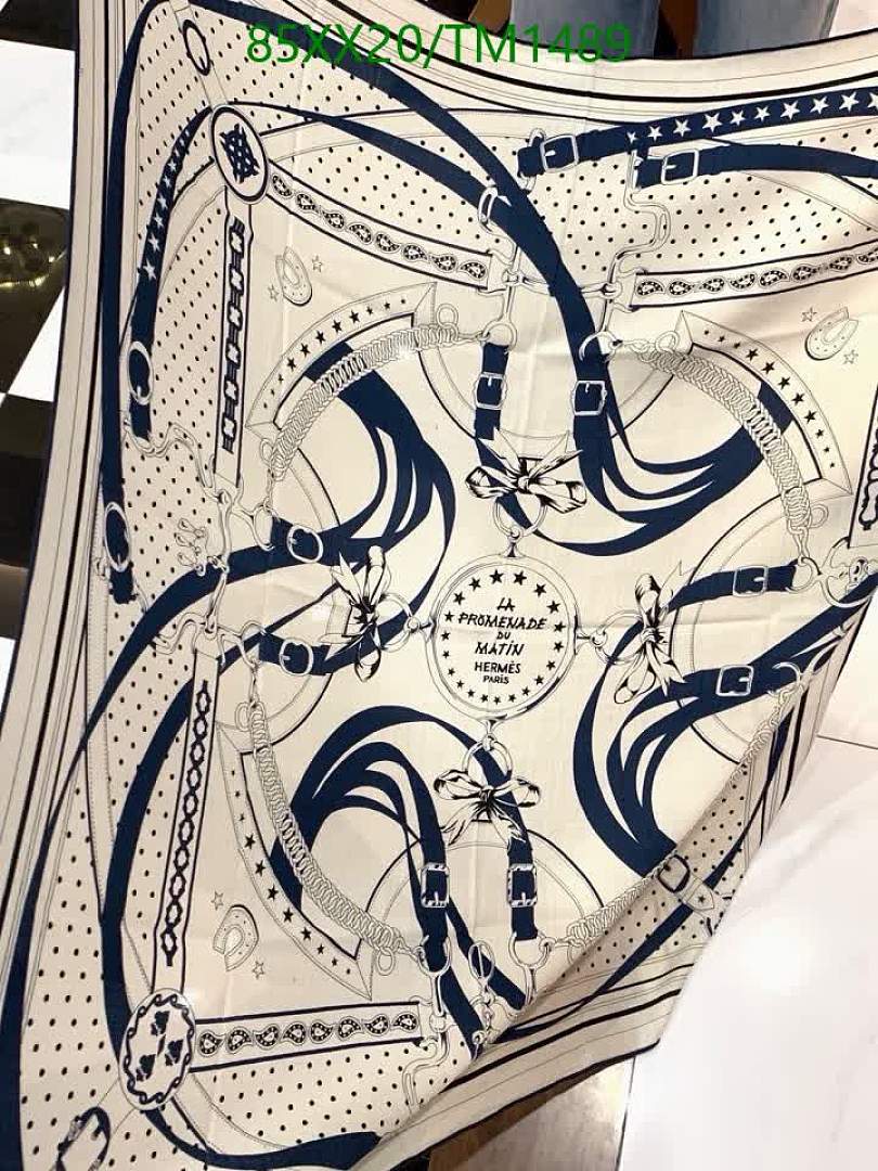Hermes-Scarf Code: TM1489 $: 85USD