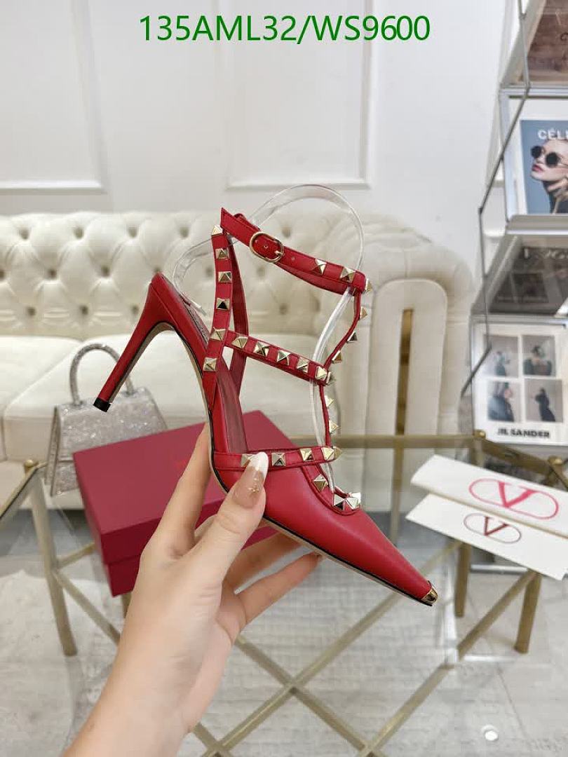 Valentino-Women Shoes Code: WS9600 $: 135USD