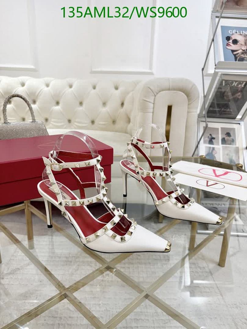 Valentino-Women Shoes Code: WS9600 $: 135USD