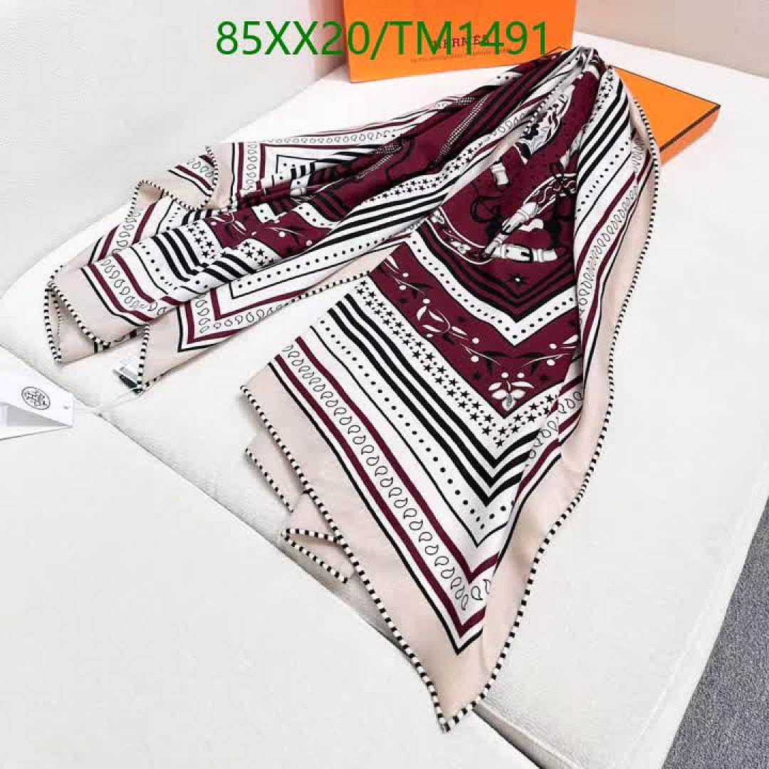 Hermes-Scarf Code: TM1491 $: 85USD