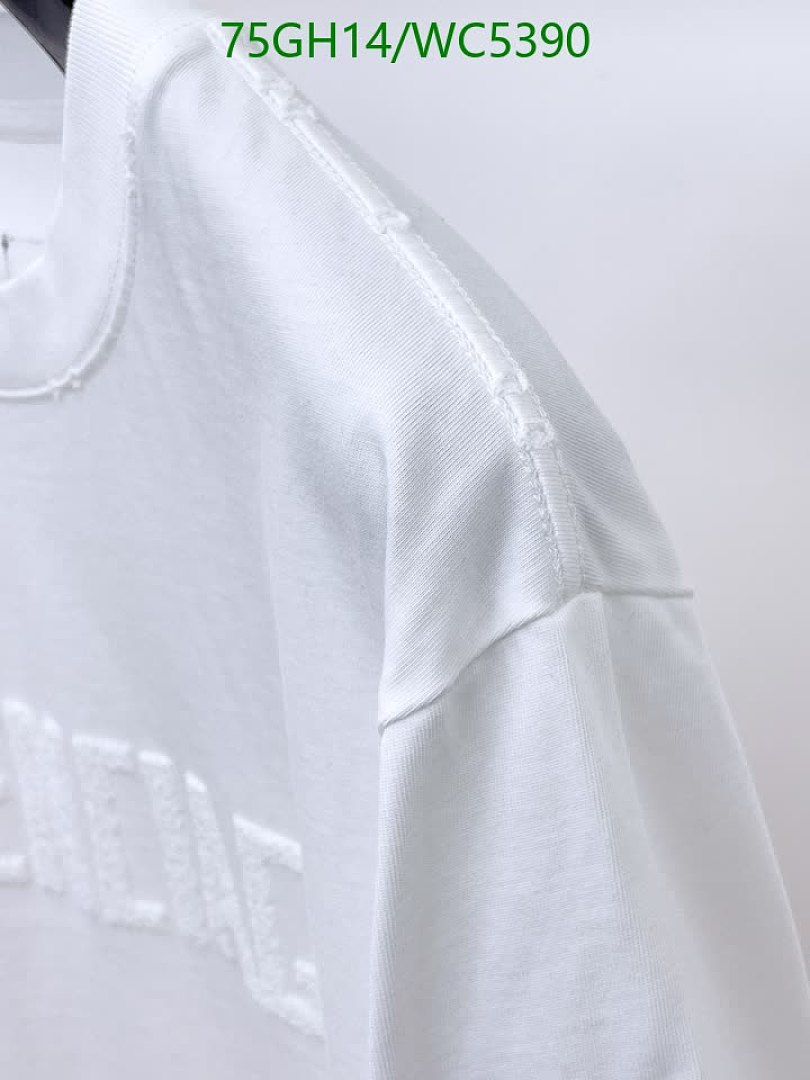 Balenciaga-Clothing Code: WC5390 $: 75USD