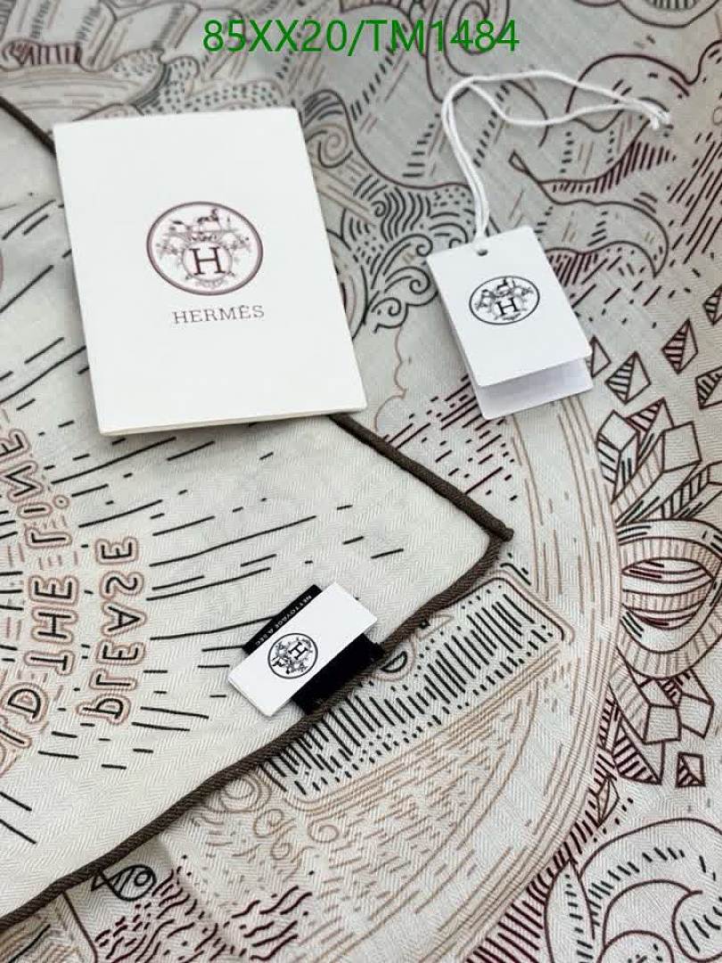 Hermes-Scarf Code: TM1484 $: 85USD
