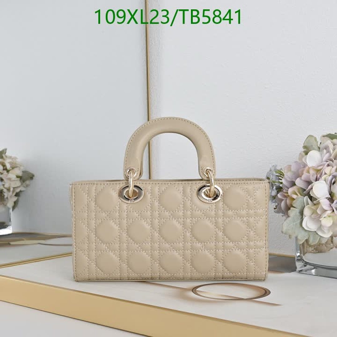 Dior-Bag-4A Quality Code: TB5841 $: 109USD