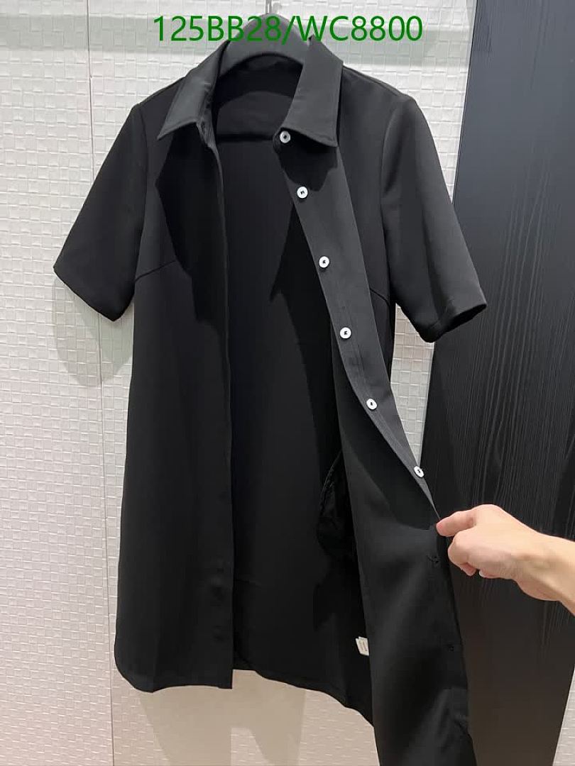 LV-Clothing Code: WC8800 $: 125USD