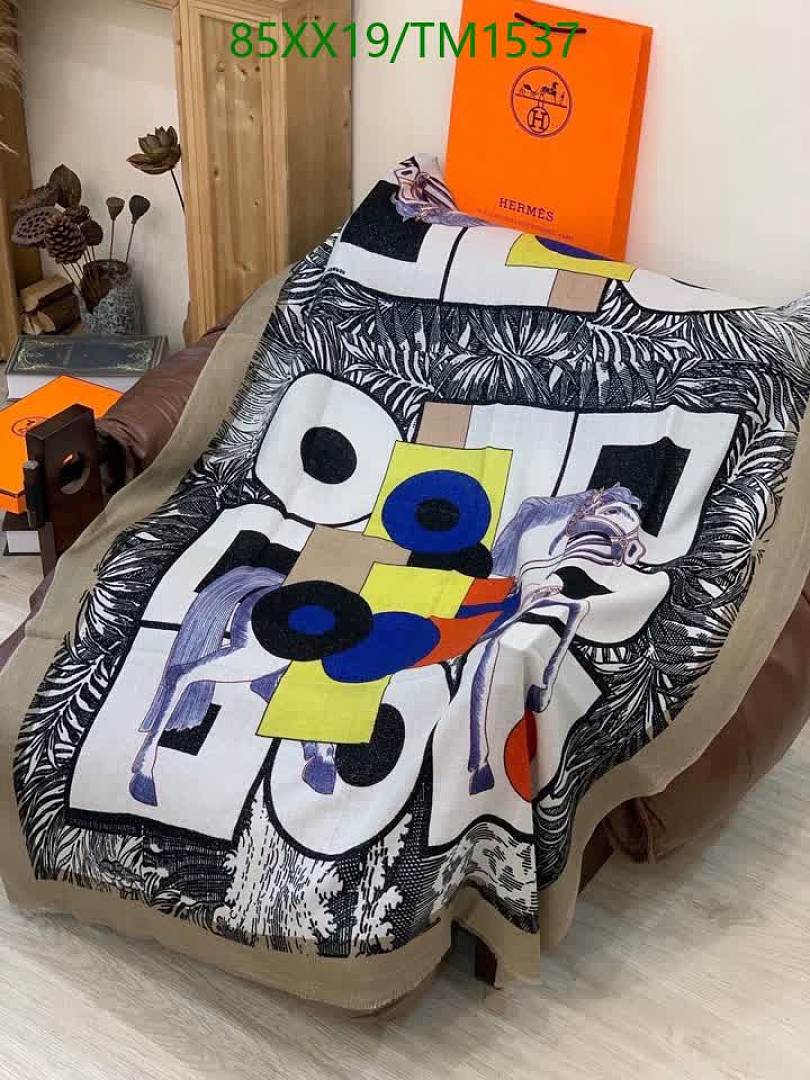 Hermes-Scarf Code: TM1537 $: 85USD