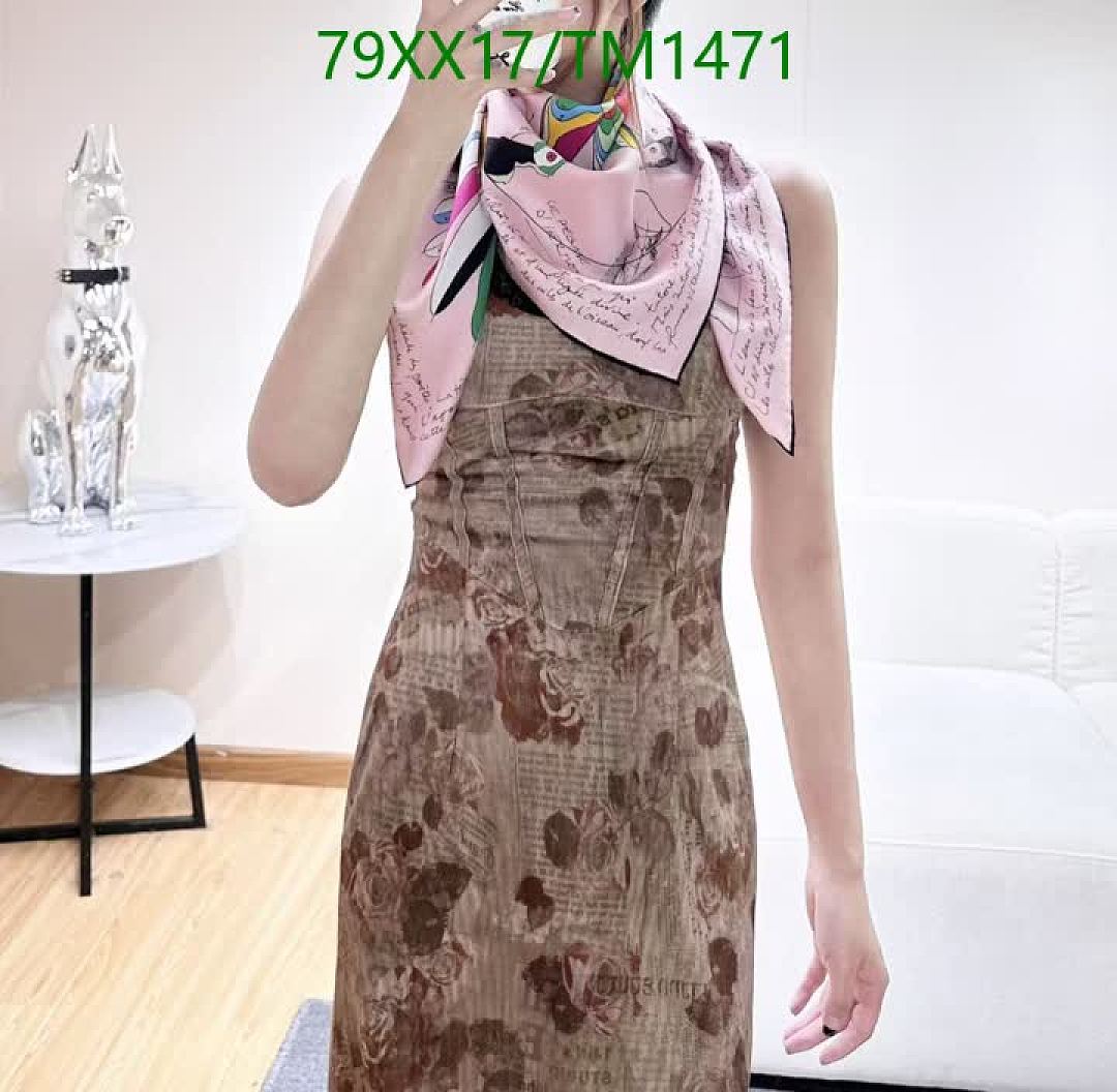 Hermes-Scarf Code: TM1471 $: 79USD