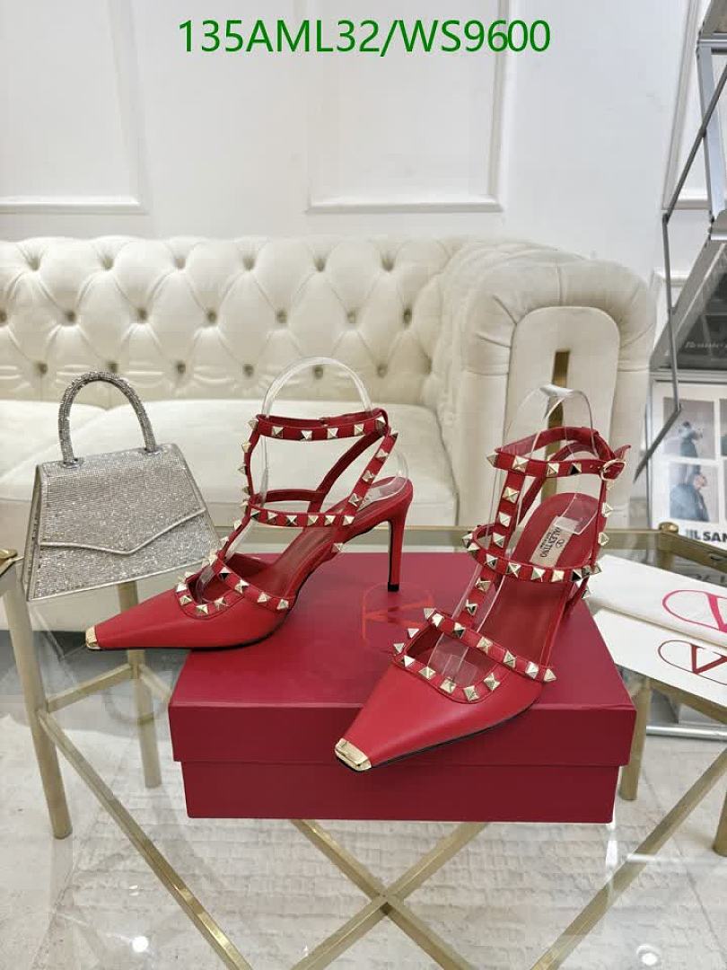 Valentino-Women Shoes Code: WS9600 $: 135USD