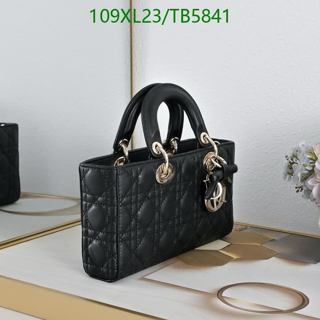 Dior-Bag-4A Quality Code: TB5841 $: 109USD