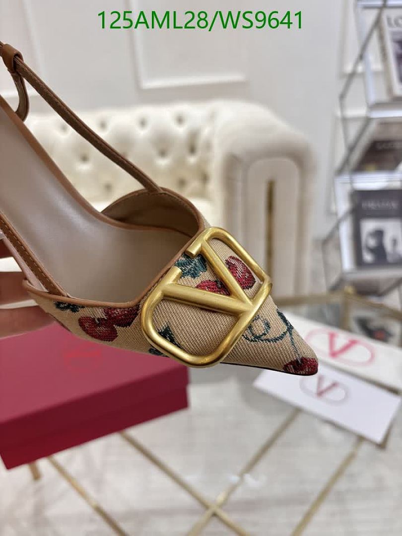 Valentino-Women Shoes Code: WS9641 $: 125USD