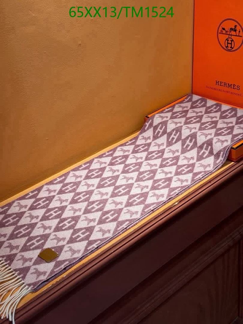 Hermes-Scarf Code: TM1524 $: 65USD