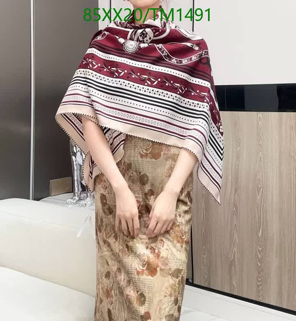 Hermes-Scarf Code: TM1491 $: 85USD