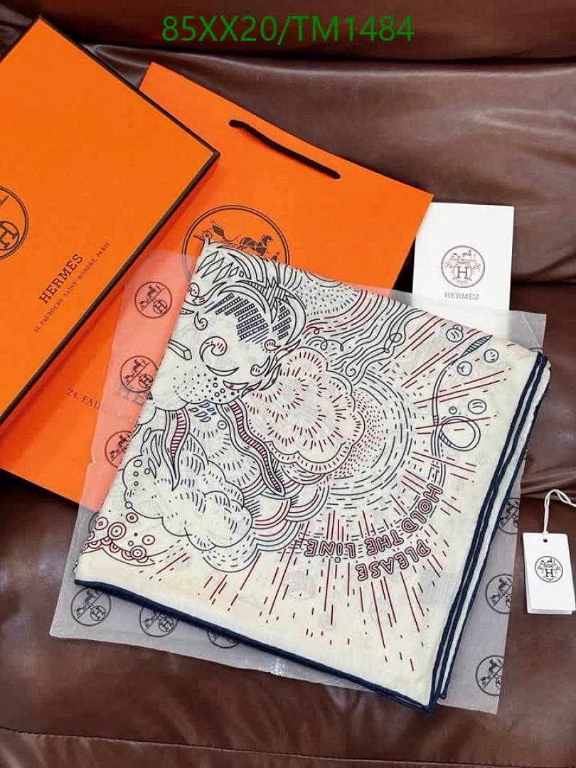 Hermes-Scarf Code: TM1484 $: 85USD