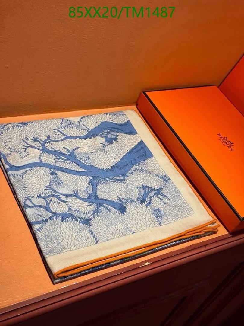 Hermes-Scarf Code: TM1487 $: 85USD