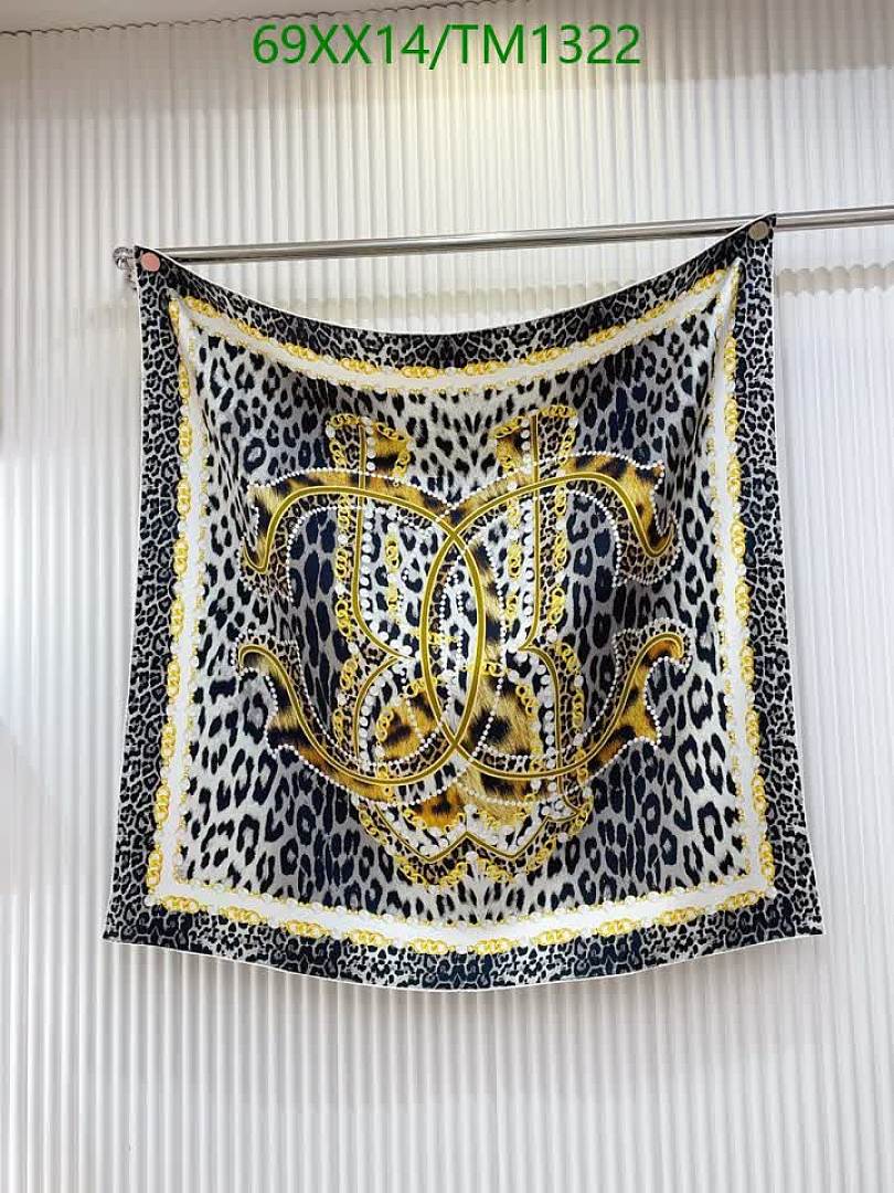 Celine-Scarf Code: TM1322 $: 69USD