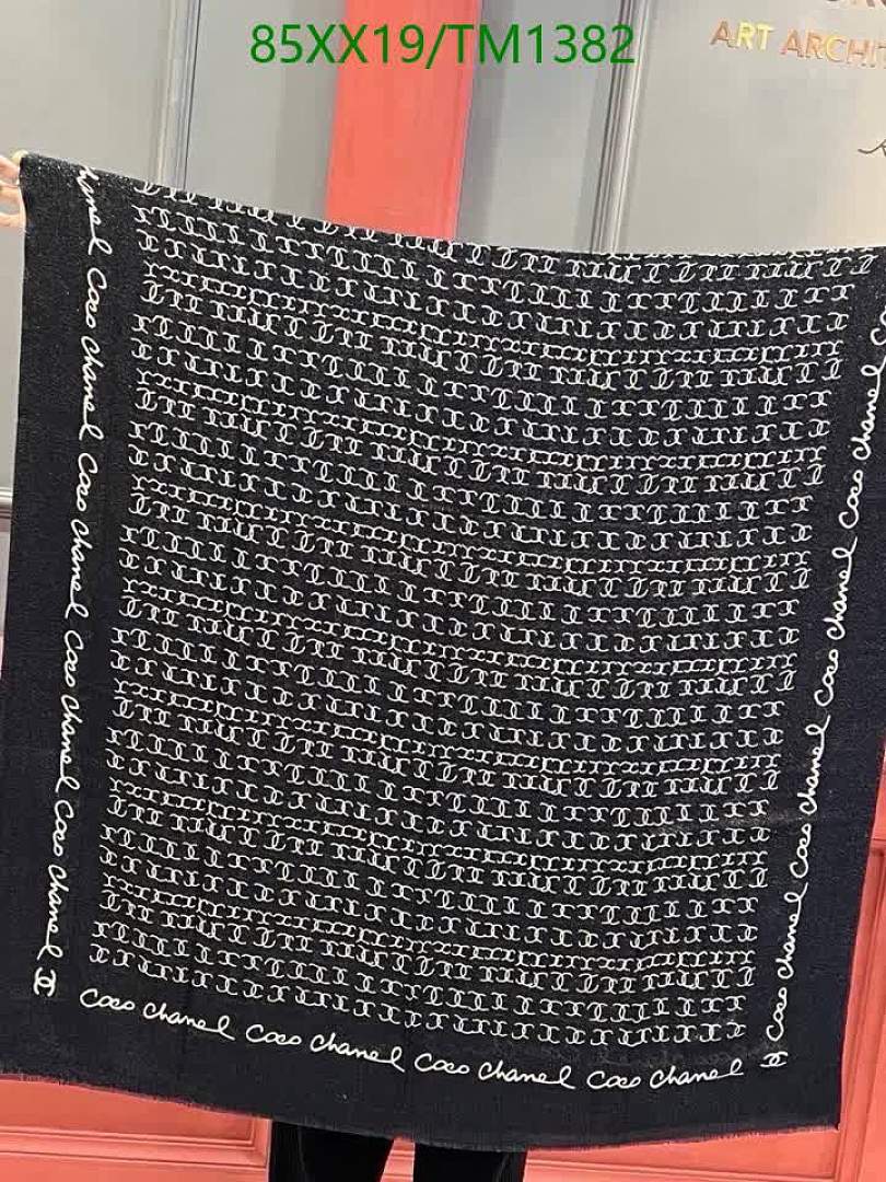 Chanel-Scarf Code: TM1382 $: 85USD