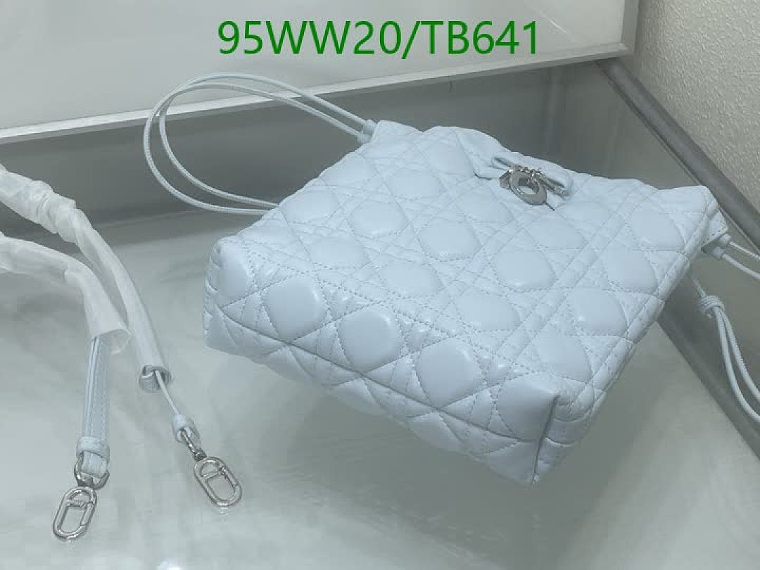 Dior-Bag-4A Quality Code: TB641 $: 95USD