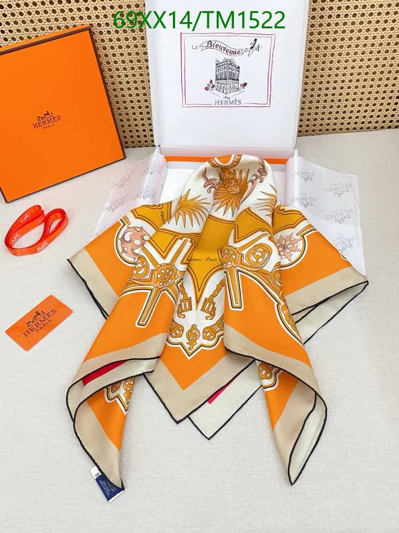 Hermes-Scarf Code: TM1522 $: 69USD