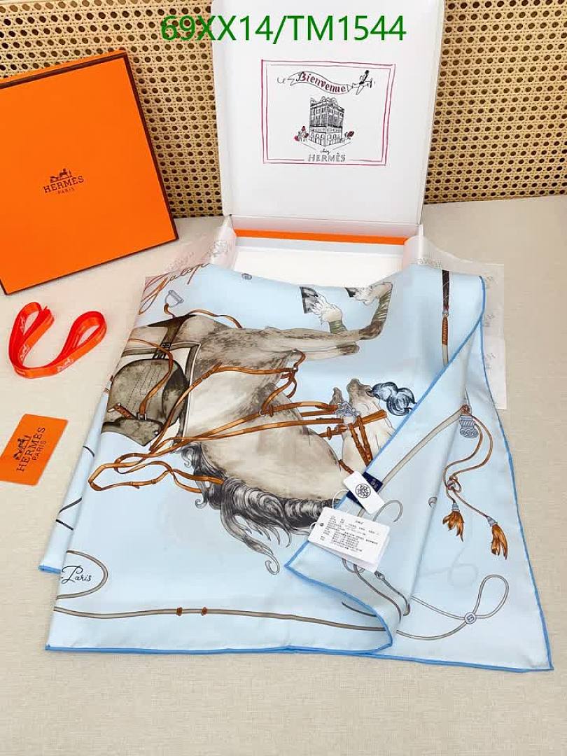 Hermes-Scarf Code: TM1544 $: 69USD