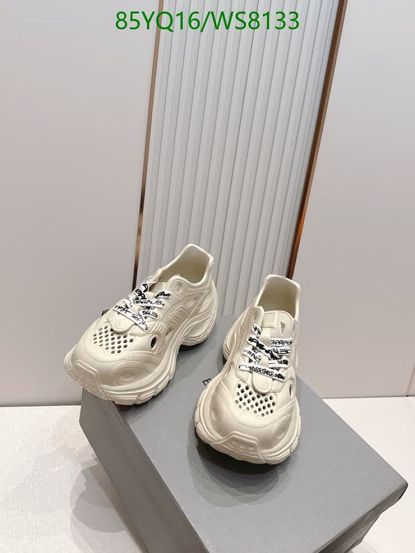 Balenciaga-Women Shoes Code: WS8133 $: 85USD